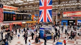 A Walk Through The London Victoria Station London England [upl. by Aner49]